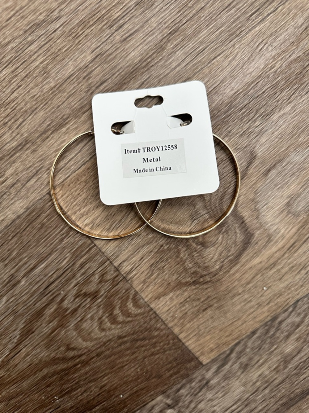 Fashion Nova Gold Hoop Earrings - Slim Metal Circle - Picture 4 of 5